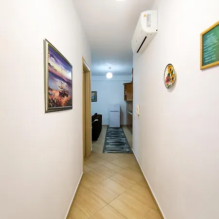 Jimi 2 * Avlonya