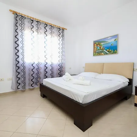Apartment Jimi 2 *